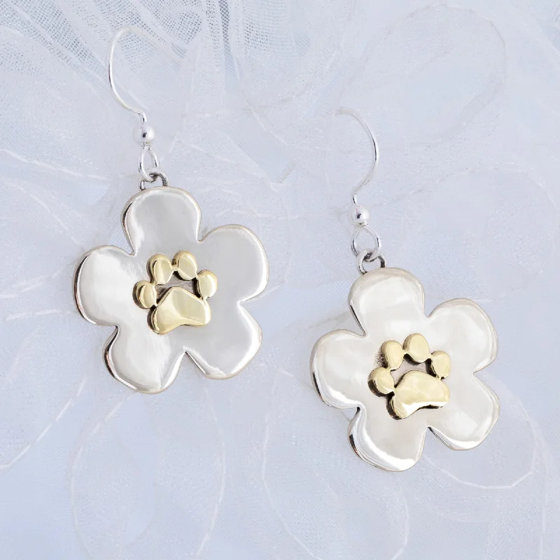 Daisy Love Paw Earrings